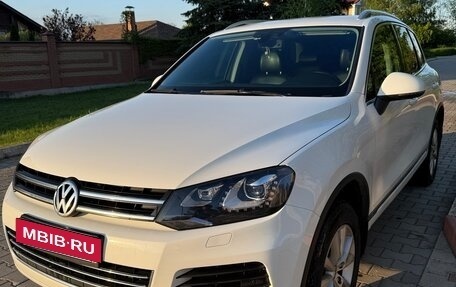 Volkswagen Touareg III, 2012 год, 2 050 000 рублей, 2 фотография