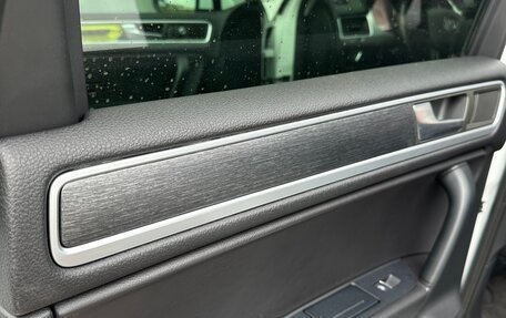 Volkswagen Touareg III, 2012 год, 2 050 000 рублей, 29 фотография