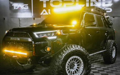 Toyota 4Runner V, 2018 год, 10 900 000 рублей, 3 фотография