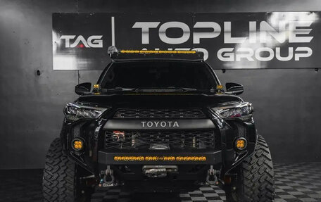 Toyota 4Runner V, 2018 год, 10 900 000 рублей, 25 фотография