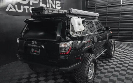 Toyota 4Runner V, 2018 год, 10 900 000 рублей, 24 фотография
