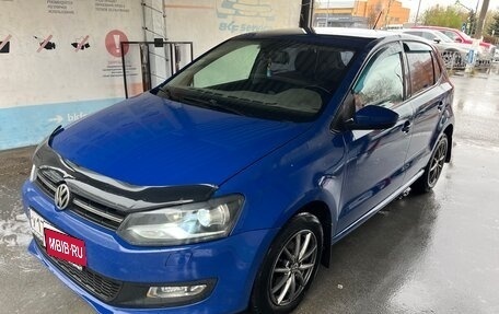 Volkswagen Polo VI (EU Market), 2012 год, 700 000 рублей, 1 фотография