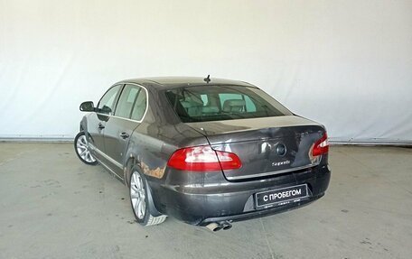 Skoda Superb III рестайлинг, 2010 год, 597 000 рублей, 4 фотография