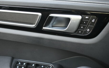 Porsche Cayenne III, 2022 год, 13 650 000 рублей, 25 фотография