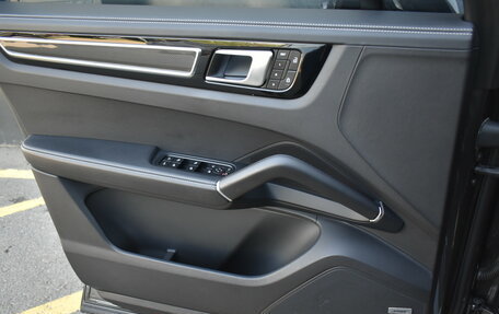 Porsche Cayenne III, 2022 год, 13 650 000 рублей, 35 фотография