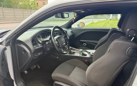 Dodge Challenger III рестайлинг 2, 2021 год, 4 799 000 рублей, 19 фотография