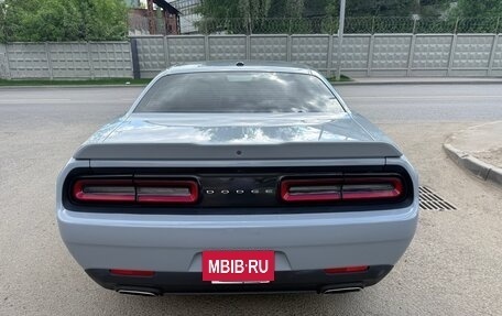 Dodge Challenger III рестайлинг 2, 2021 год, 4 799 000 рублей, 11 фотография