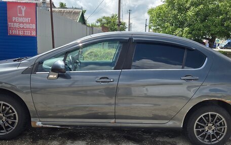 Peugeot 408 I рестайлинг, 2013 год, 650 000 рублей, 3 фотография