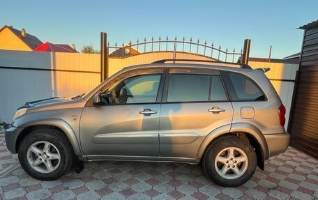 Toyota RAV4, 2005 год, 850 000 рублей, 2 фотография