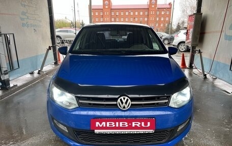 Volkswagen Polo VI (EU Market), 2012 год, 700 000 рублей, 2 фотография
