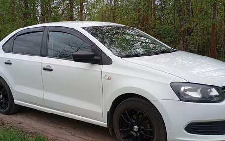 Volkswagen Polo VI (EU Market), 2013 год, 660 000 рублей, 3 фотография