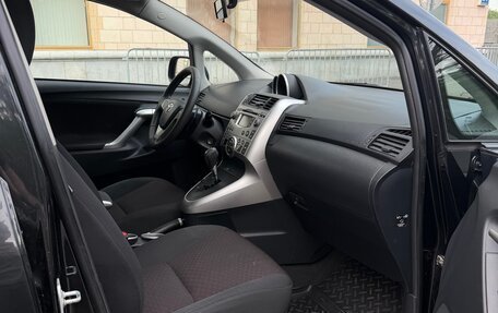 Toyota Verso I, 2011 год, 950 000 рублей, 10 фотография