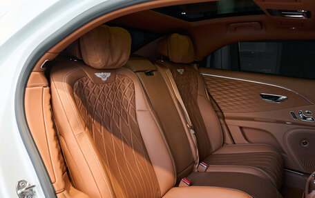 Bentley Flying Spur, 2020 год, 18 500 000 рублей, 14 фотография