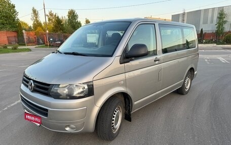 Volkswagen Caravelle T5, 2011 год, 1 950 000 рублей, 1 фотография