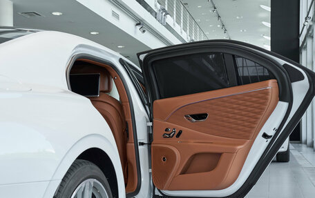 Bentley Flying Spur, 2020 год, 18 500 000 рублей, 31 фотография