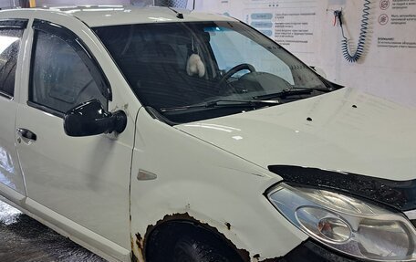Renault Sandero I, 2011 год, 300 000 рублей, 3 фотография