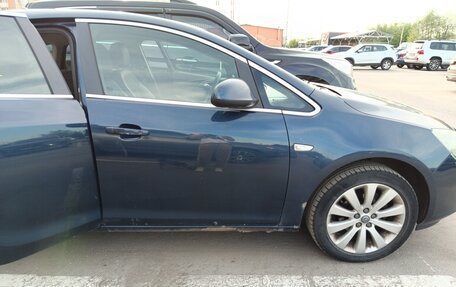 Opel Astra J, 2010 год, 730 000 рублей, 4 фотография