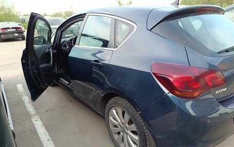 Opel Astra J, 2010 год, 730 000 рублей, 6 фотография
