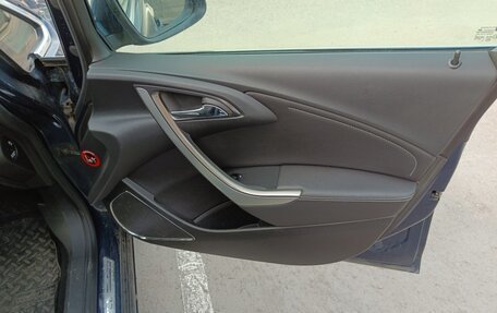 Opel Astra J, 2010 год, 730 000 рублей, 12 фотография