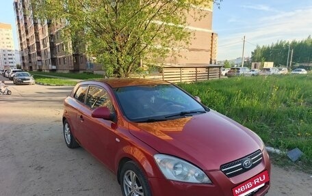 KIA cee'd I рестайлинг, 2008 год, 370 000 рублей, 4 фотография