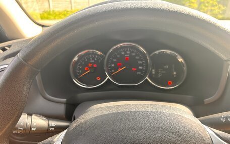 Renault Logan II, 2020 год, 860 000 рублей, 12 фотография