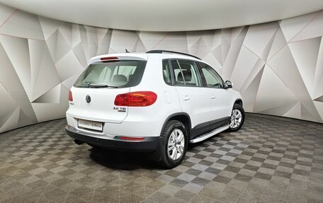 Volkswagen Tiguan I, 2016 год, 1 600 000 рублей, 2 фотография