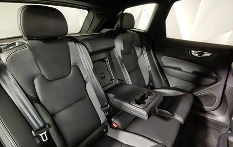 Volvo XC60 II, 2025 год, 5 800 000 рублей, 17 фотография