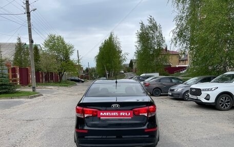 KIA Rio III рестайлинг, 2015 год, 830 000 рублей, 2 фотография