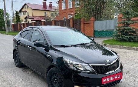 KIA Rio III рестайлинг, 2015 год, 830 000 рублей, 4 фотография
