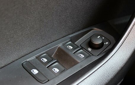 Skoda Karoq I, 2021 год, 2 520 000 рублей, 17 фотография