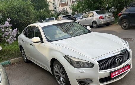 Infiniti Q70 I, 2015 год, 1 900 000 рублей, 9 фотография