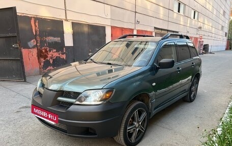 Mitsubishi Outlander III рестайлинг 3, 2003 год, 540 000 рублей, 3 фотография