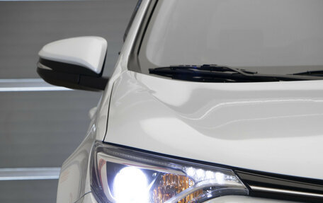 Toyota RAV4, 2016 год, 1 975 000 рублей, 31 фотография