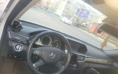 Mercedes-Benz E-Класс, 2010 год, 1 600 000 рублей, 7 фотография