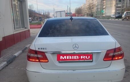 Mercedes-Benz E-Класс, 2010 год, 1 600 000 рублей, 2 фотография