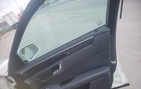 Mercedes-Benz E-Класс, 2010 год, 1 600 000 рублей, 14 фотография