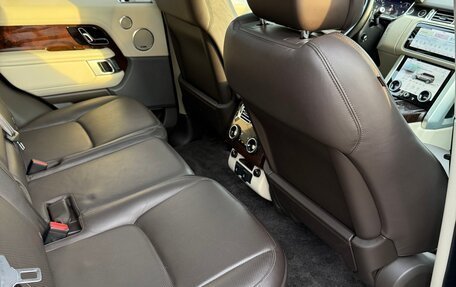 Land Rover Range Rover IV рестайлинг, 2018 год, 6 950 000 рублей, 13 фотография
