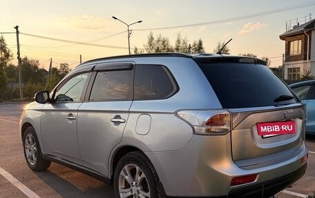 Mitsubishi Outlander III рестайлинг 3, 2012 год, 1 250 000 рублей, 3 фотография