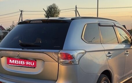 Mitsubishi Outlander III рестайлинг 3, 2012 год, 1 250 000 рублей, 5 фотография
