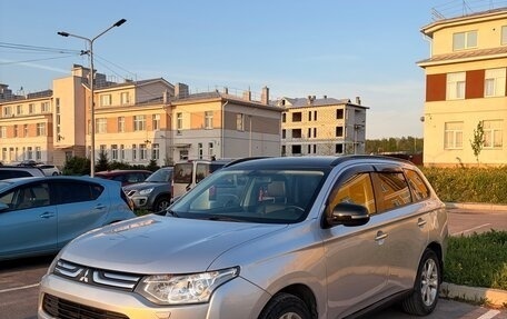 Mitsubishi Outlander III рестайлинг 3, 2012 год, 1 250 000 рублей, 2 фотография