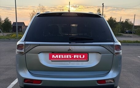 Mitsubishi Outlander III рестайлинг 3, 2012 год, 1 250 000 рублей, 11 фотография