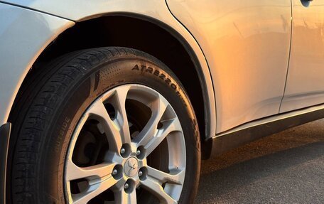 Mitsubishi Outlander III рестайлинг 3, 2012 год, 1 250 000 рублей, 19 фотография