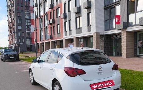 Opel Astra J, 2011 год, 750 000 рублей, 6 фотография