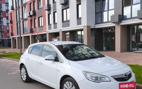 Opel Astra J, 2011 год, 750 000 рублей, 11 фотография