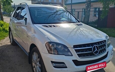 Mercedes-Benz M-Класс, 2011 год, 1 890 000 рублей, 3 фотография