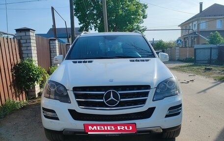 Mercedes-Benz M-Класс, 2011 год, 1 890 000 рублей, 2 фотография