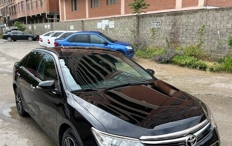 Toyota Camry, 2017 год, 2 400 000 рублей, 3 фотография