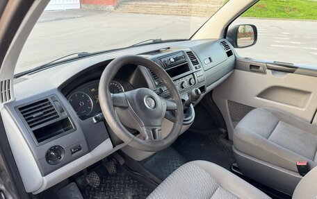 Volkswagen Caravelle T5, 2011 год, 1 950 000 рублей, 7 фотография