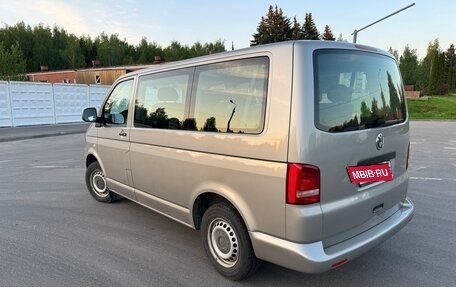 Volkswagen Caravelle T5, 2011 год, 1 950 000 рублей, 9 фотография
