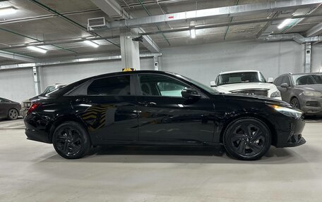 Hyundai Elantra, 2021 год, 2 100 000 рублей, 3 фотография